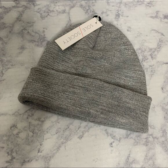 Sole Society Accessories - ‎Sole society beanie gray silver